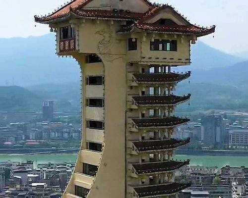 四川广元凤凰楼,这栋建筑奇特